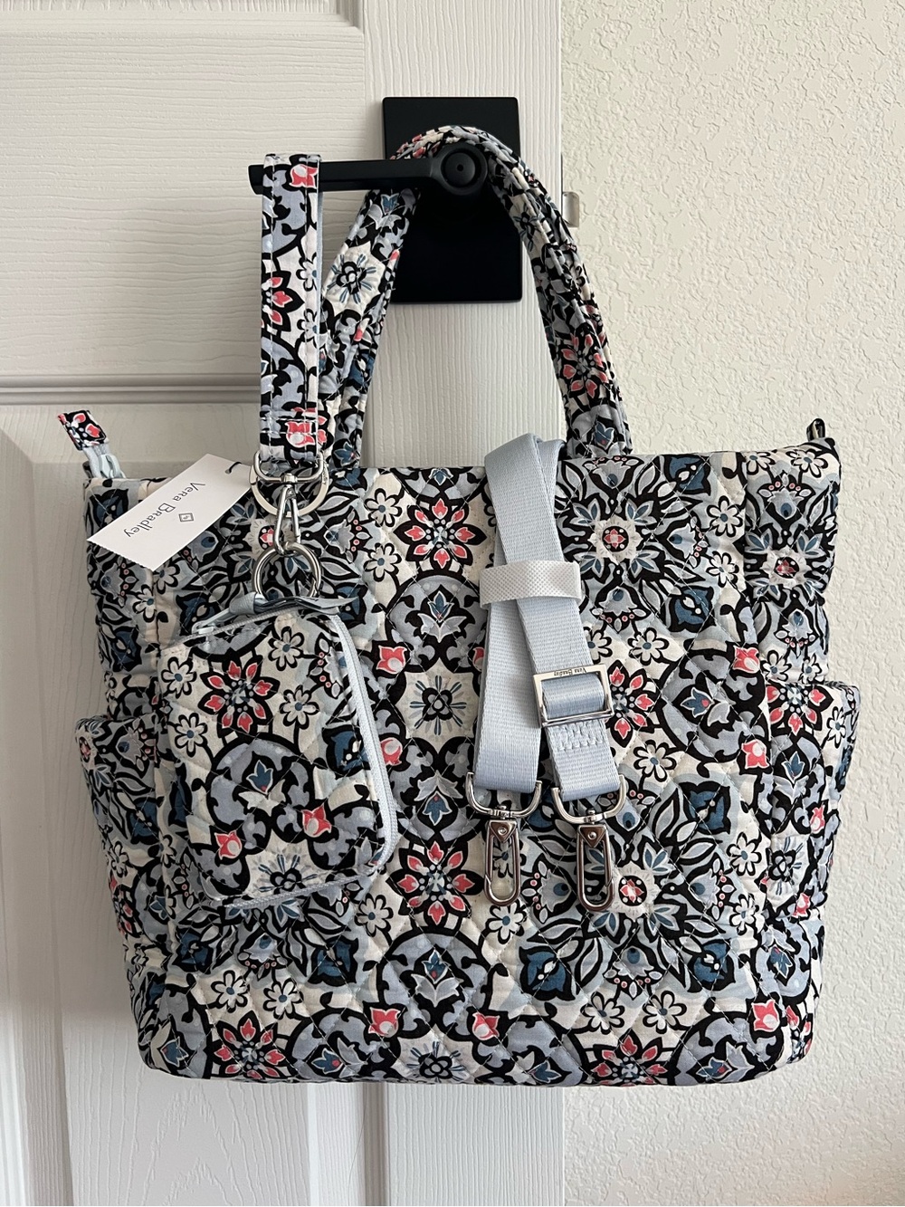 Vera Bradley Lisbon Medallion Set - Medium Zip Top Tote and Wristlet Wallet